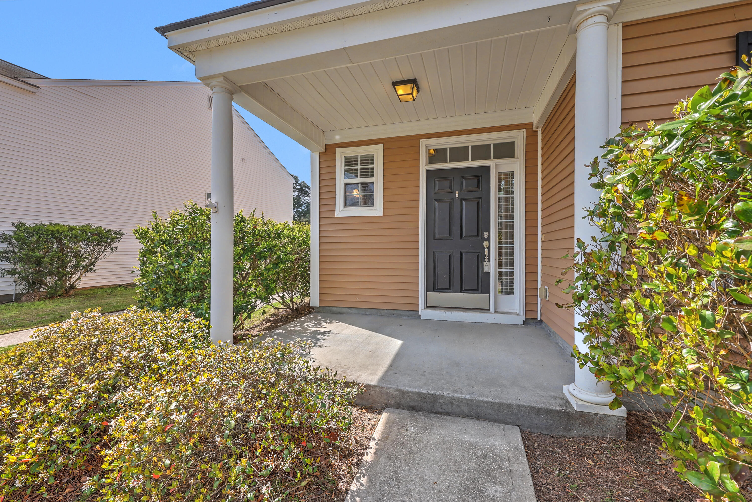 8959 North Red Maple Circle Summerville, SC 29485 - Photo 5 of 48 04_ZYN_2238_39_40_41_42_43_44