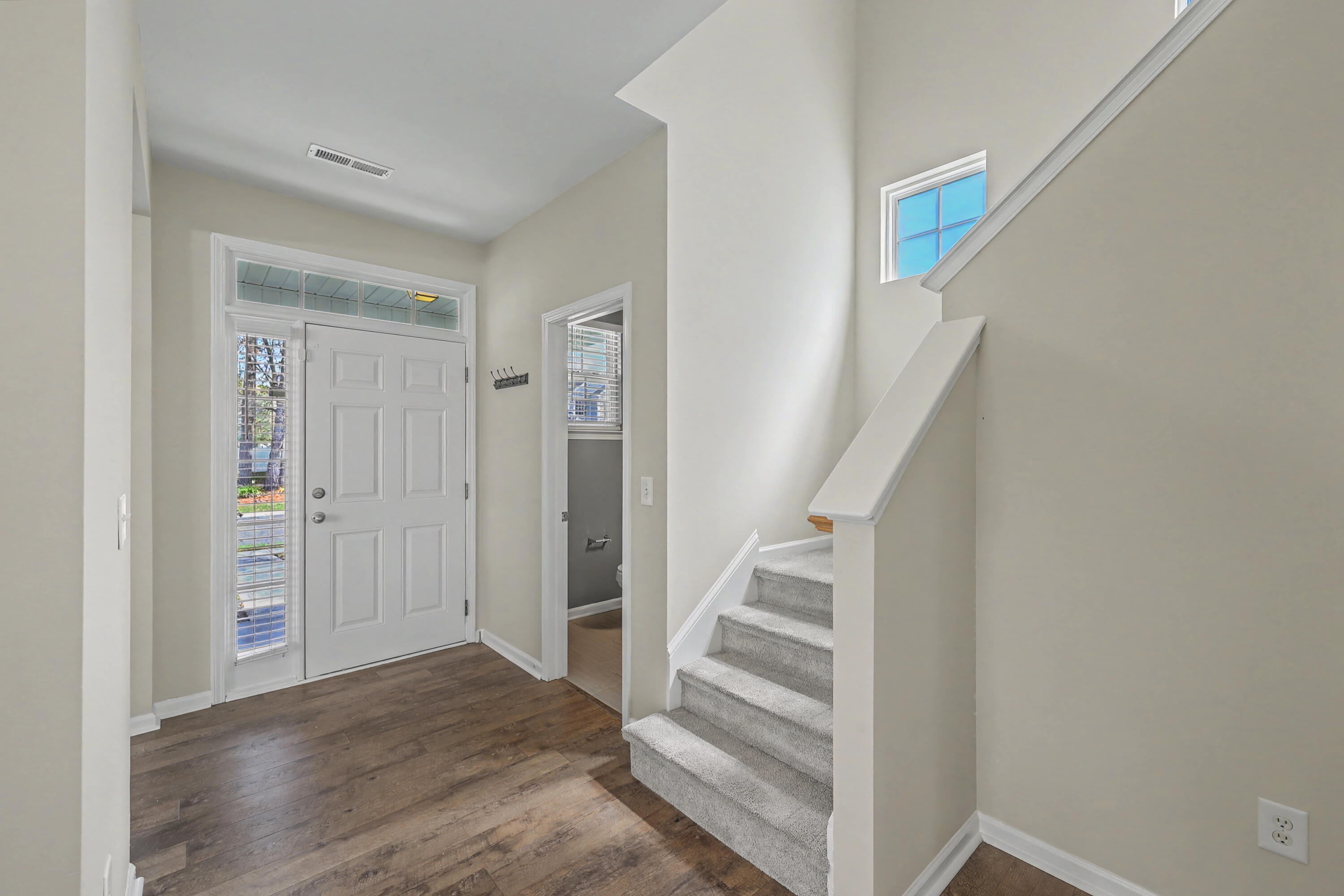 8959 North Red Maple Circle Summerville, SC 29485 - Photo 6 of 48 06_ZYN_2252_3_4_5_6_7_8