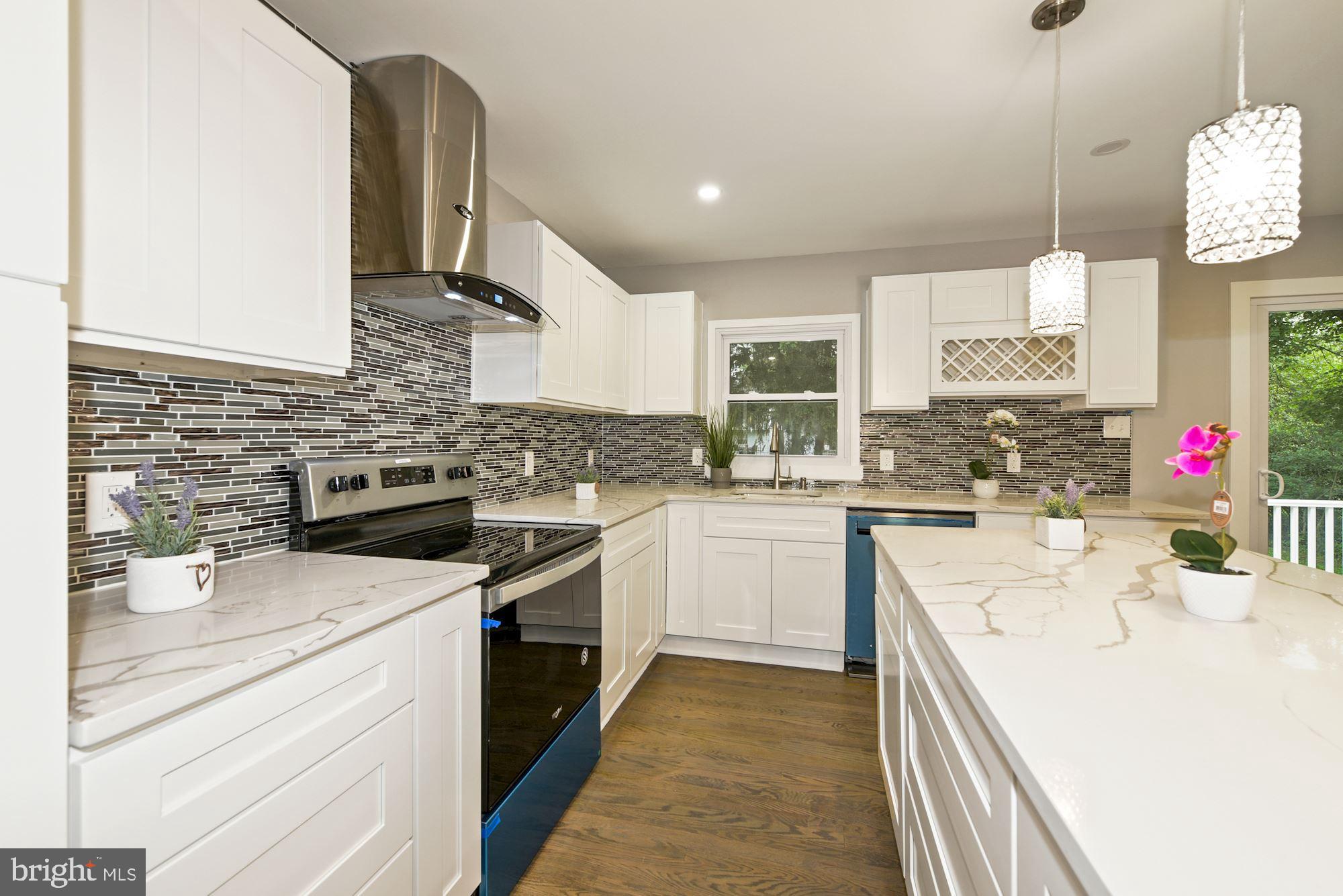 323 Parry Road Cinnaminson, NJ 08077 - Photo 12 of 32 Gourmet Kitchen