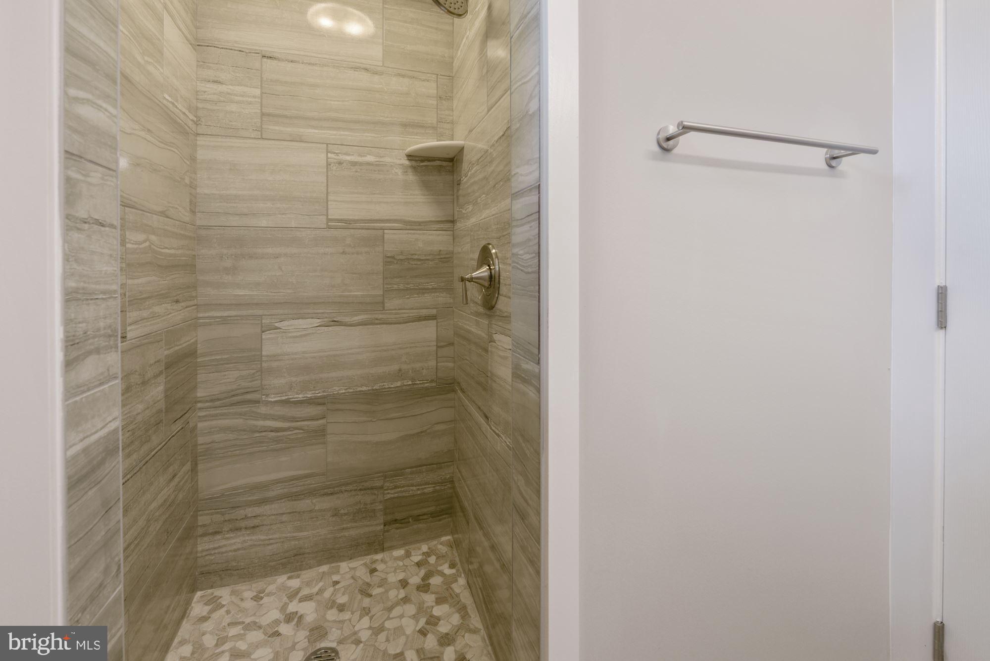 323 Parry Road Cinnaminson, NJ 08077 - Photo 18 of 32 Master Bath