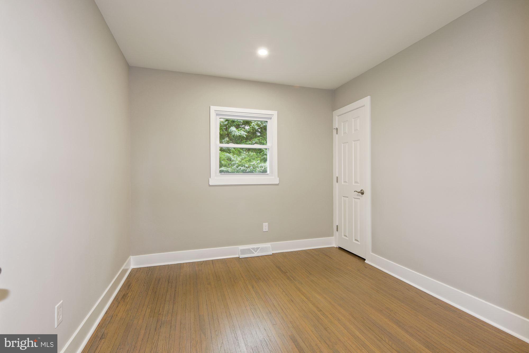 323 Parry Road Cinnaminson, NJ 08077 - Photo 20 of 32 Bedroom #3