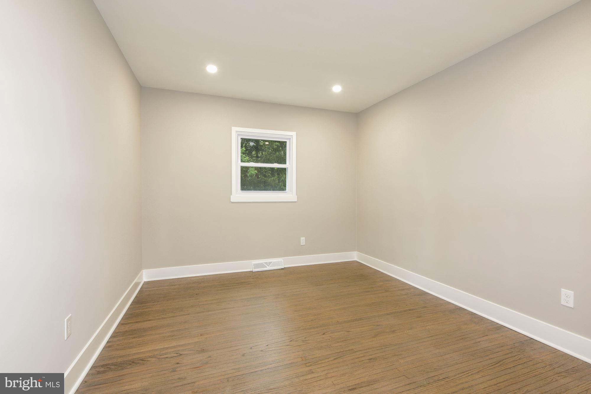 323 Parry Road Cinnaminson, NJ 08077 - Photo 23 of 32 Bedroom #4