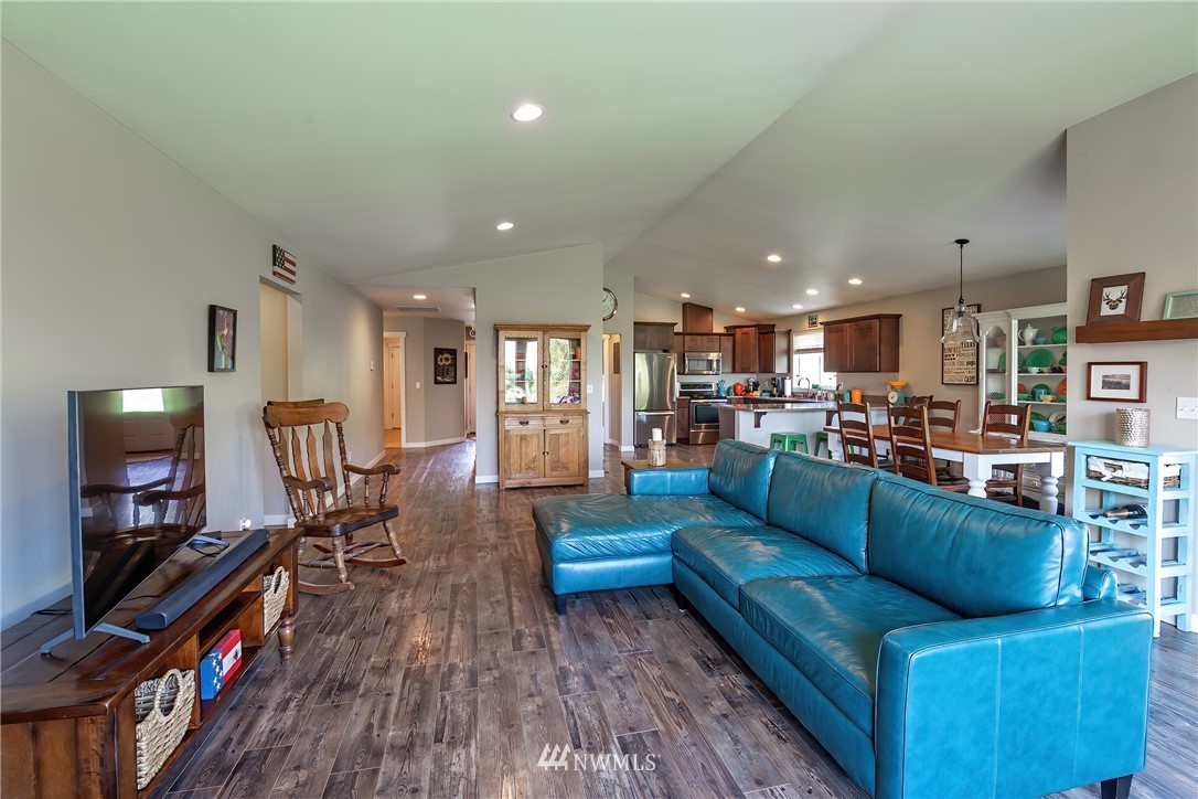 1384 Tozer Road Ellensburg, WA 98926 - Photo 11 of 39 Gallery Image 11