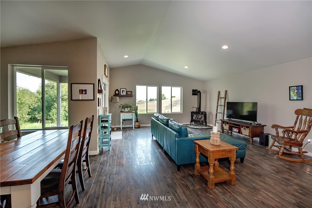 1384 Tozer Road Ellensburg, WA 98926 - Photo 12 of 39 Gallery Image 12