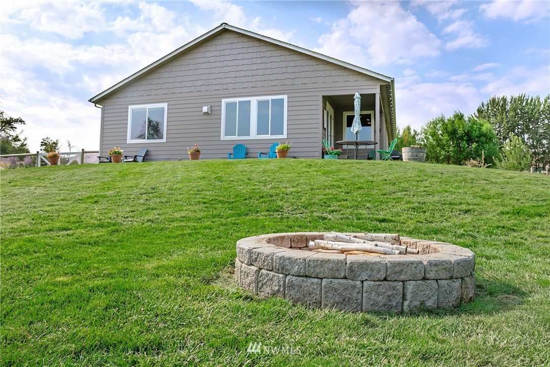 1384 Tozer Road Ellensburg, WA 98926 - Photo 35 of 39 Gallery Image 35