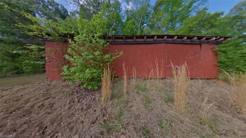 252 Eulala Leonard Road Lexington, NC 27295 - Photo 5 of 29