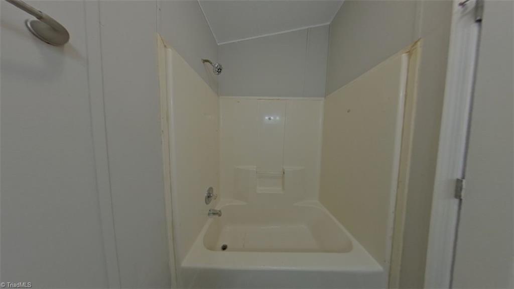 252 Eulala Leonard Road Lexington, NC 27295 - Photo 8 of 29