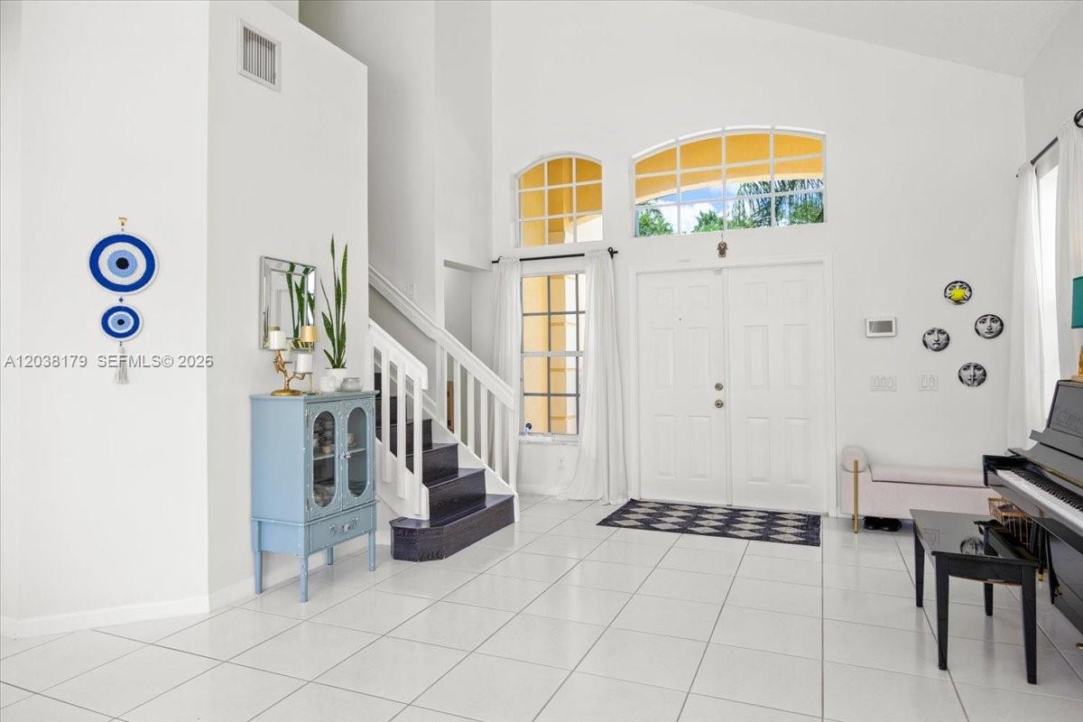 1099 Birchwood Road Weston, FL 33327 - Photo 9 of 59