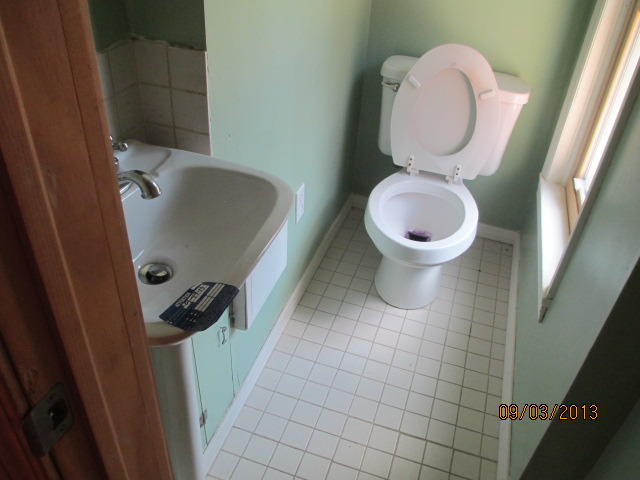 432 Harding Avenue Des Plaines, IL 60016 - Photo 11 of 20 a close view of a toilet in a bathroom
