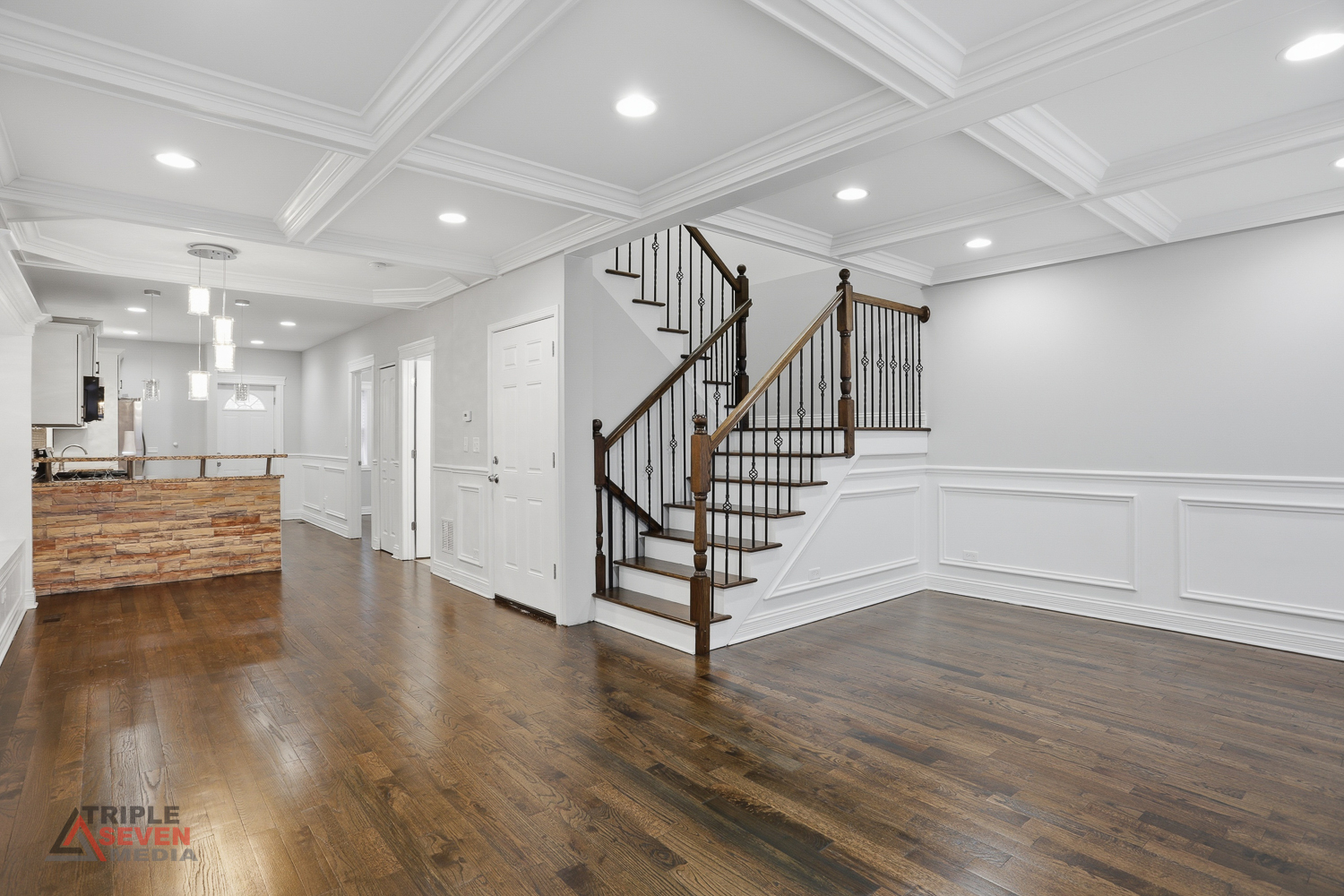 3832 West 64th Place Chicago, IL 60629 - Photo 4 of 35 a view of an entryway with wooden floor
