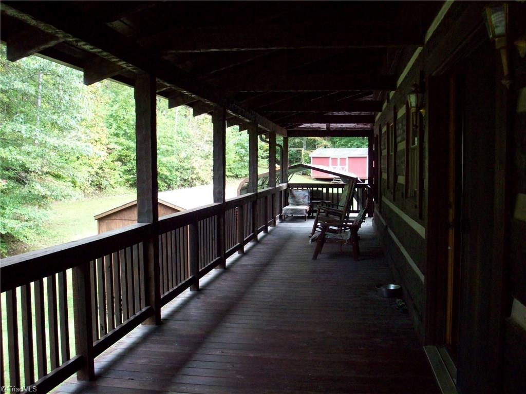 8050 West Road Walnut Cove, NC 27052 - Photo 5 of 22 Gallery Image 5