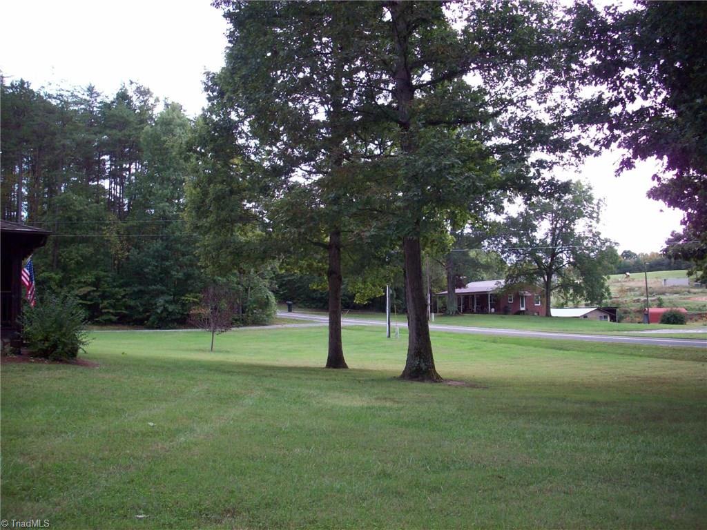 8050 West Road Walnut Cove, NC 27052 - Photo 6 of 22 Gallery Image 6