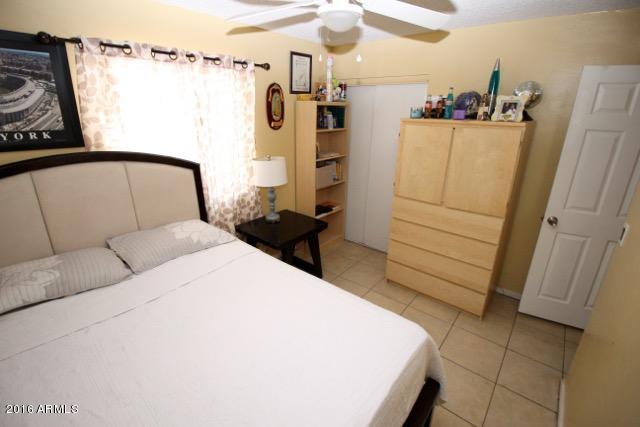 4515 West Hatcher Road Glendale, AZ 85302 - Photo 8 of 15 4515 W Hatcher Bedroom 3