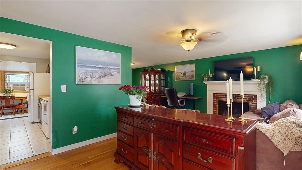 50 Rolling Ridge Road Holden, MA 01520 - Photo 4 of 42