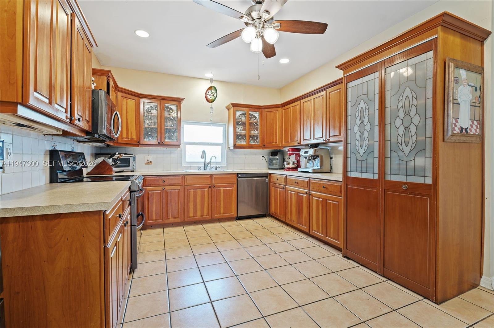 9280 Abbott Avenue Surfside, FL 33154 - Photo 14 of 40