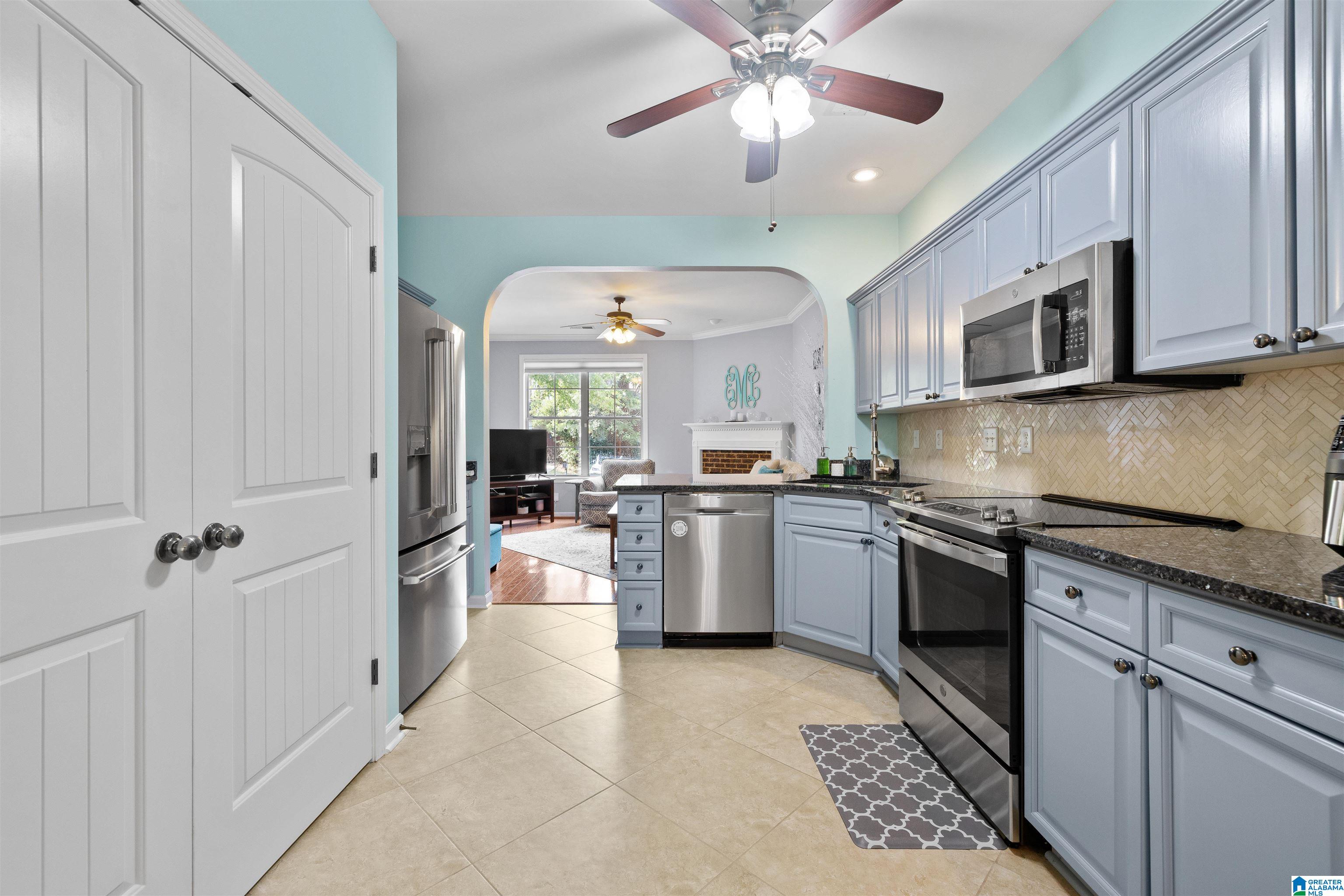 2208 Ridgemont Drive Birmingham, AL 35244 - Photo 10 of 27 Gallery Image 10