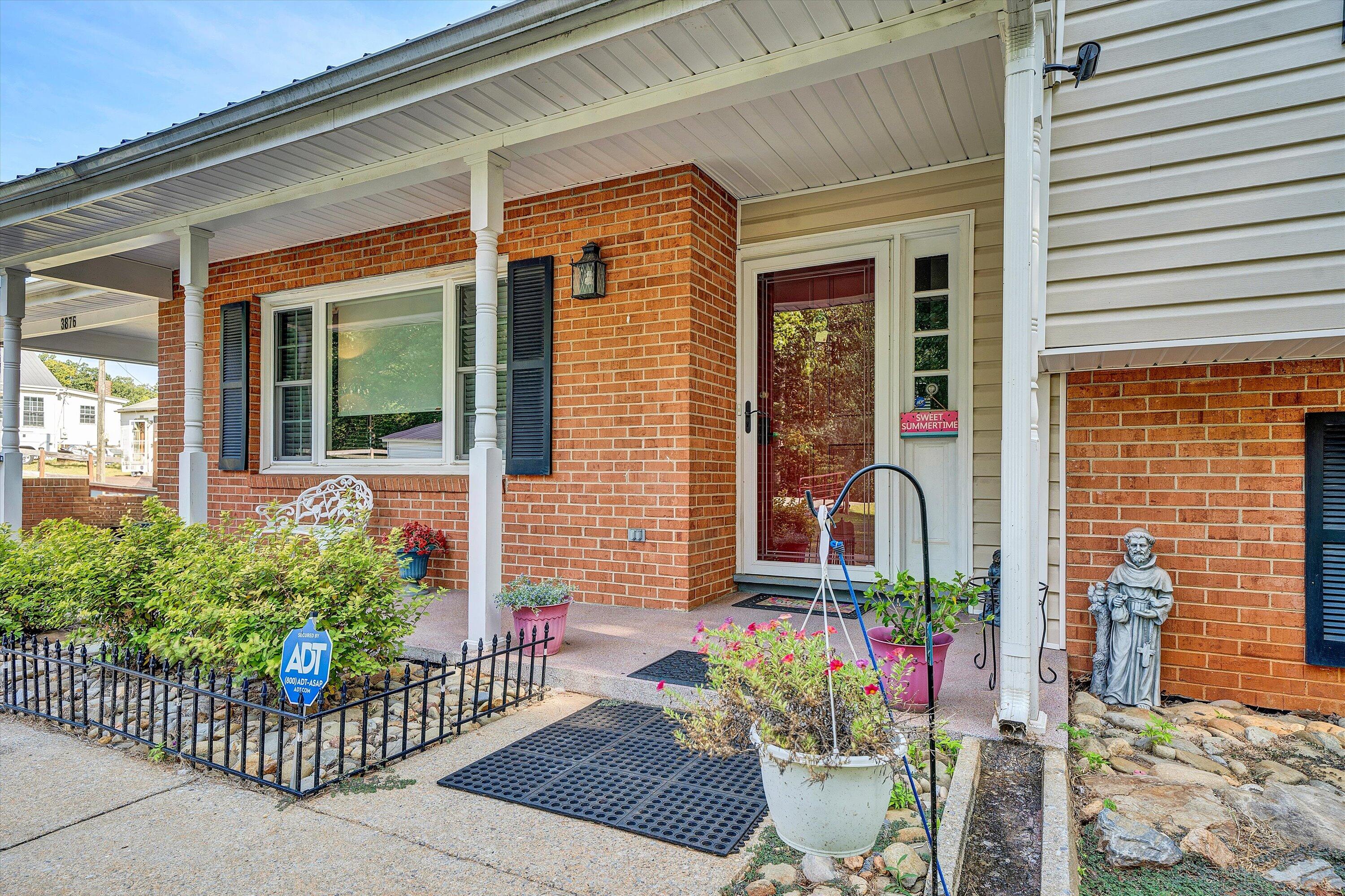 3876 Shingle Block Road Bedford, VA 24523 - Photo 2 of 29 front view of a house