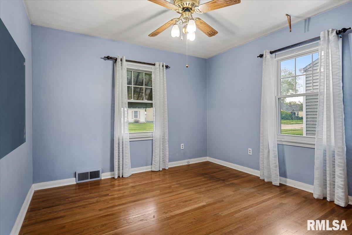 2020 Marland Street Springfield, IL 62702 - Photo 12 of 30