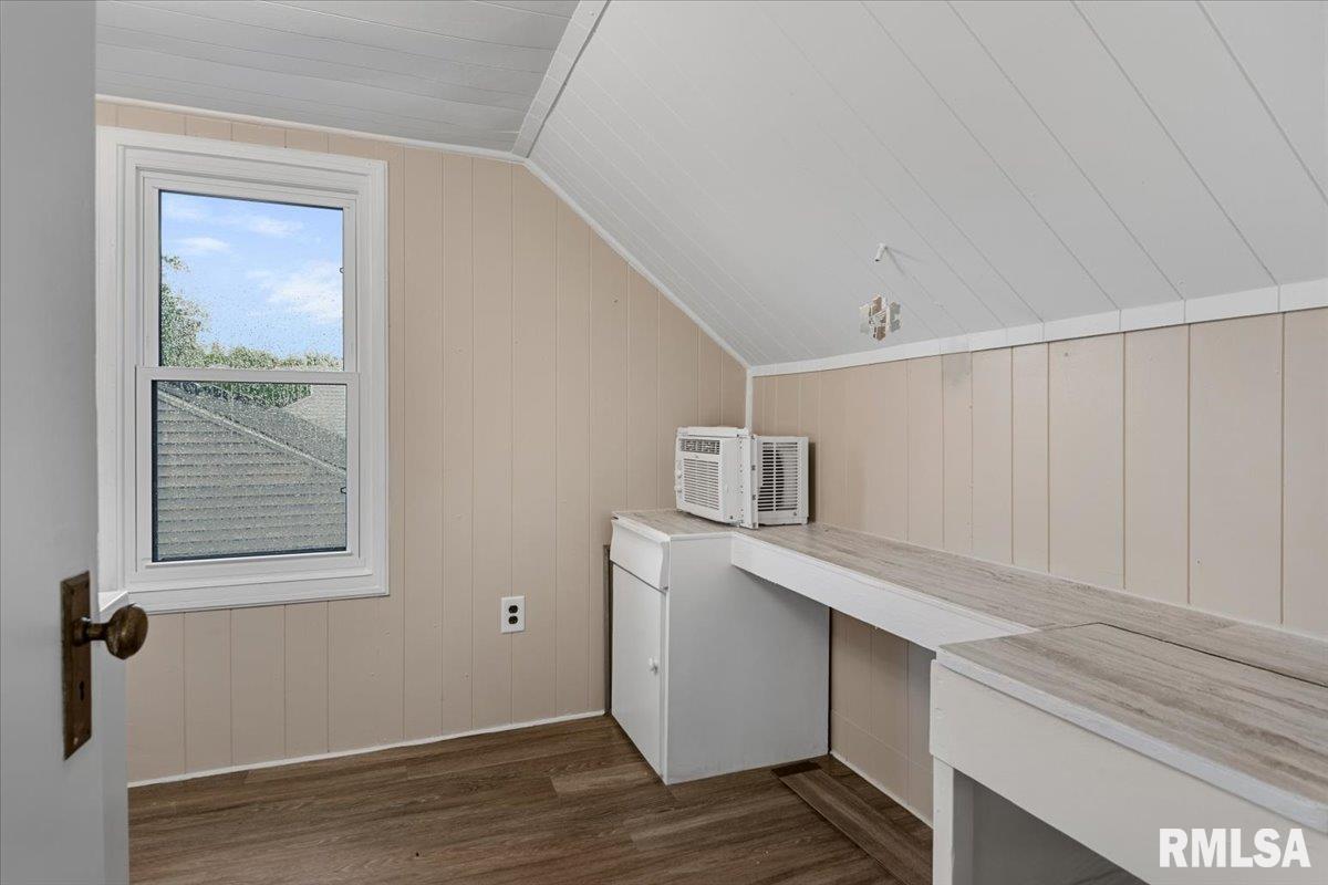 2020 Marland Street Springfield, IL 62702 - Photo 15 of 30