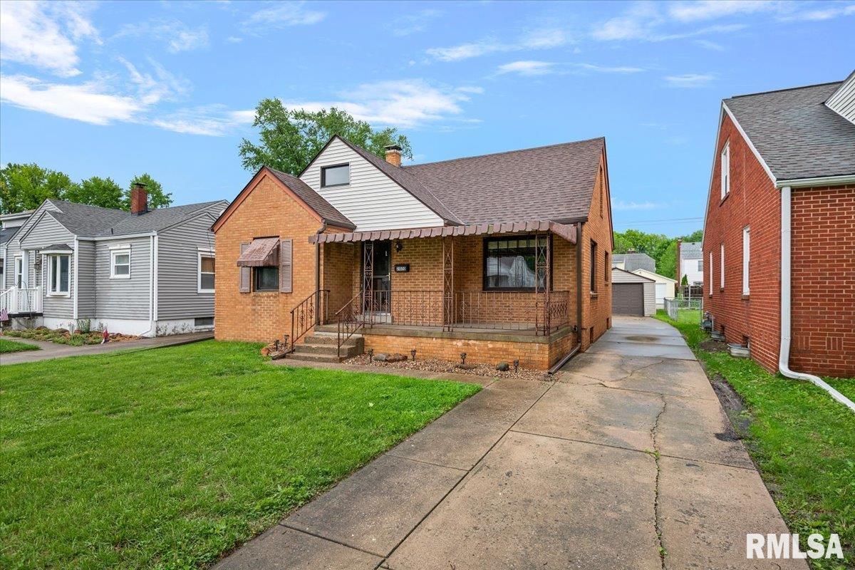 2020 Marland Street Springfield, IL 62702 - Photo 2 of 30