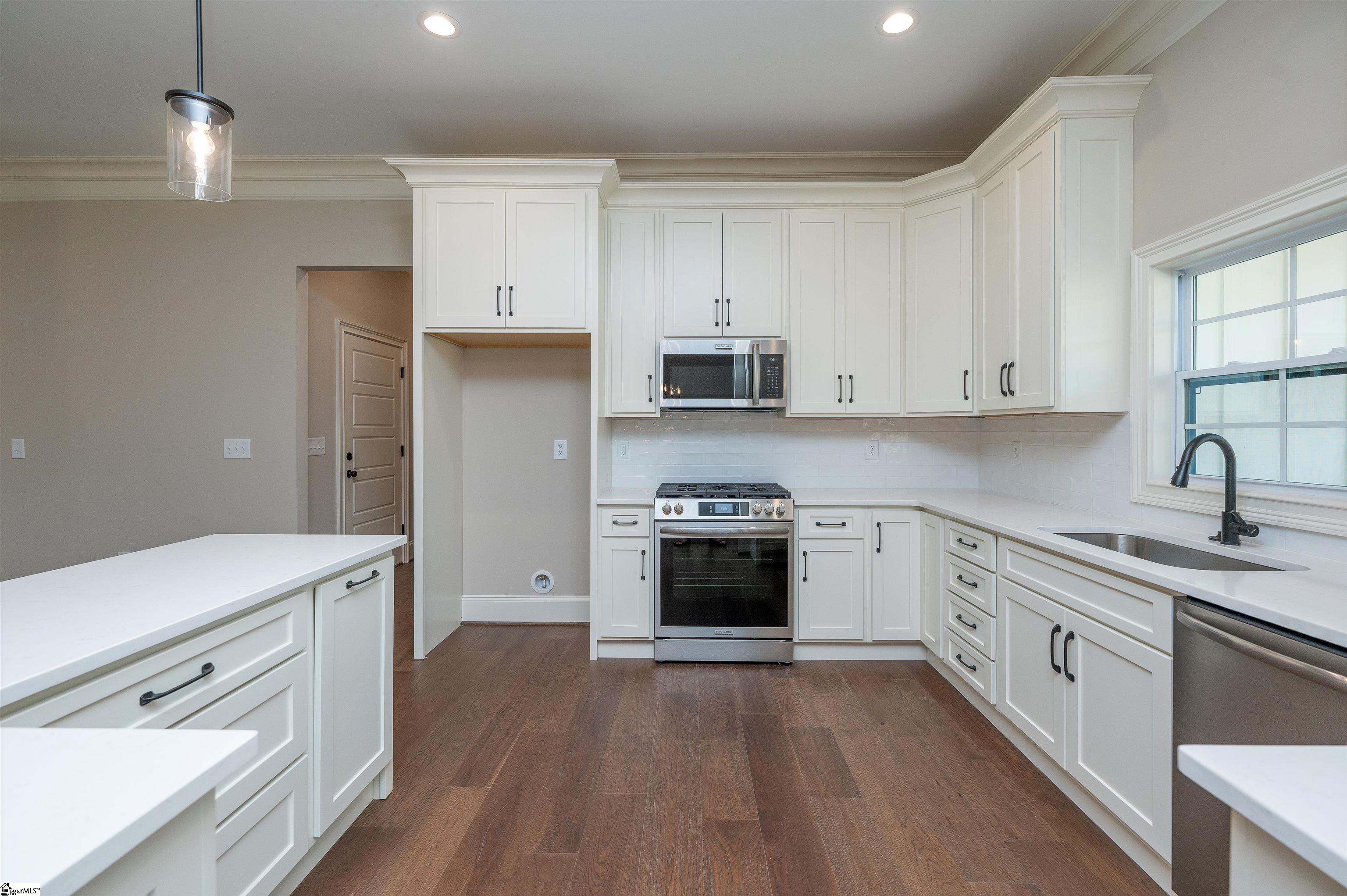 58 Quail Road Gray Court, SC 29645 - Photo 9 of 37 Gallery Image 9