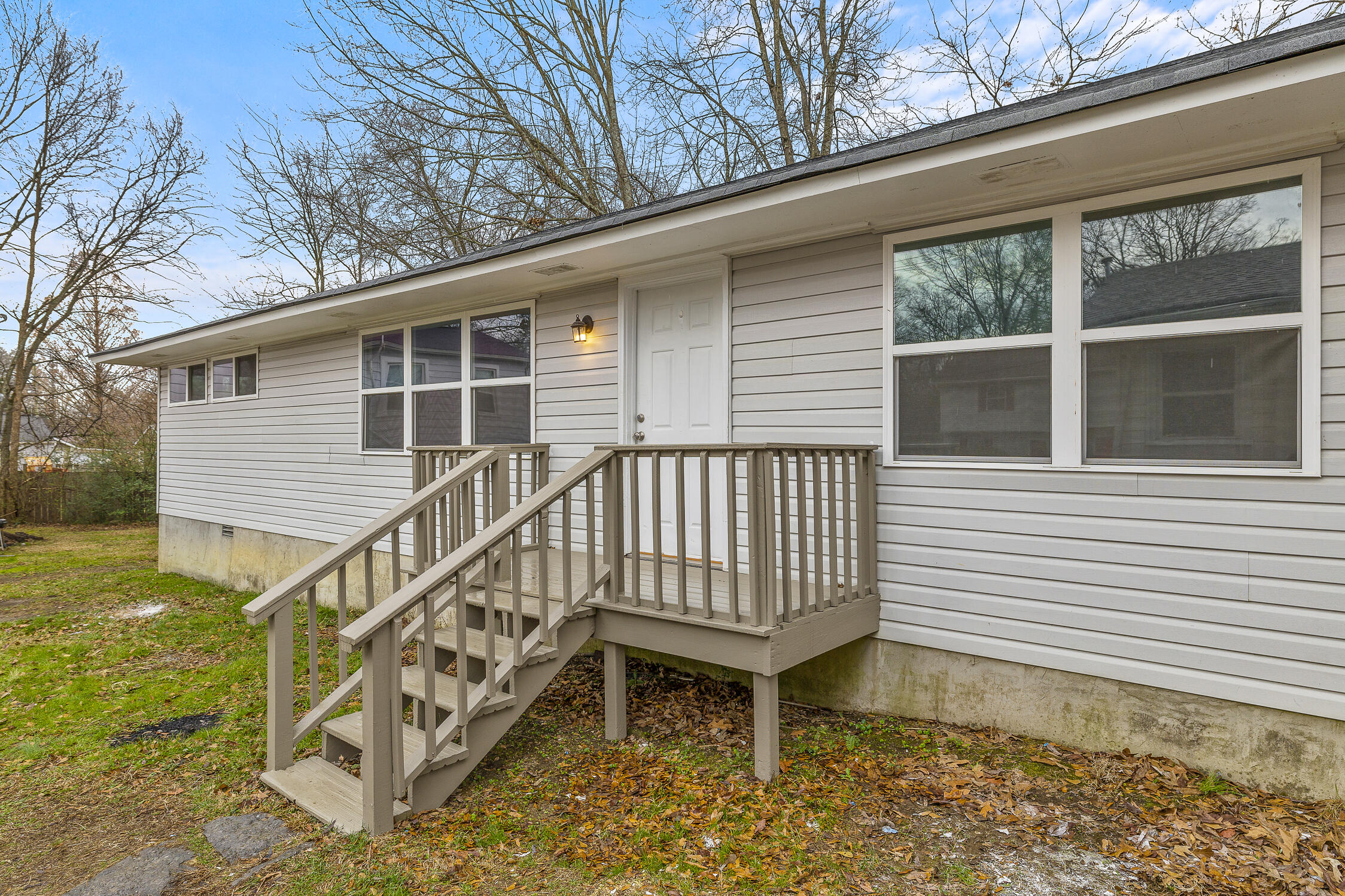 302 South Moore Road Chattanooga, TN 37411 - Photo 1 of 29 Moore-4