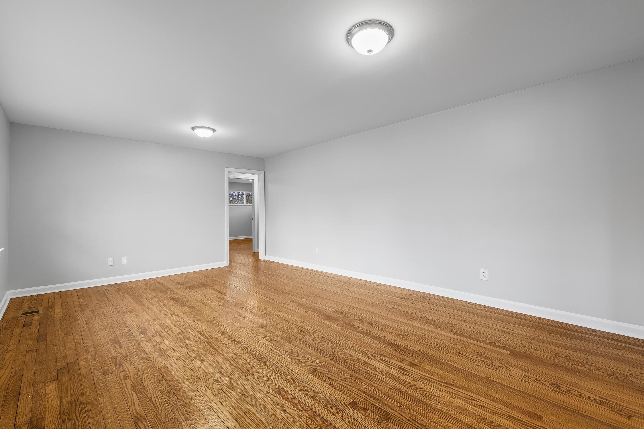 302 South Moore Road Chattanooga, TN 37411 - Photo 6 of 29 Moore-7