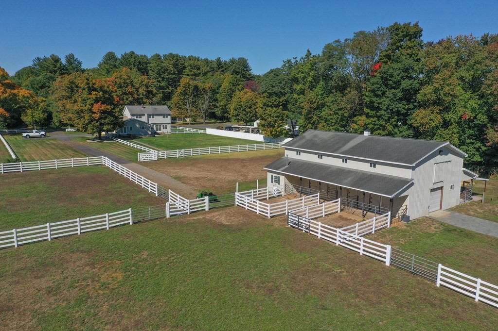 194 Pomeroy Meadow Road Southampton, MA 01073 - Photo 21 of 36 Gallery Image 21