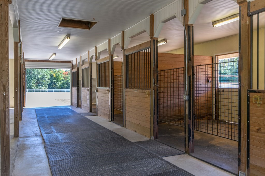 194 Pomeroy Meadow Road Southampton, MA 01073 - Photo 27 of 36 Gallery Image 27