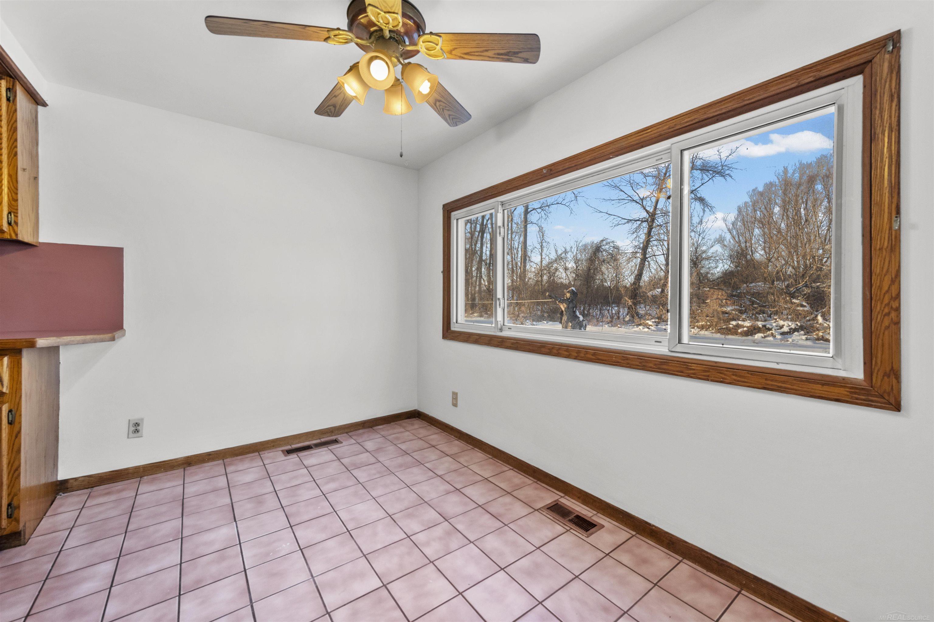 69455 Hicks Road Armada, MI 48005 - Photo 11 of 48