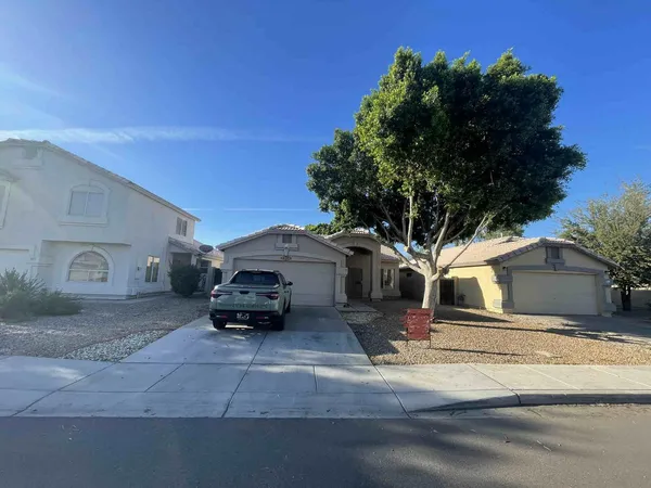 $1,950 | 837 East Glenmere Drive, Chandler, AZ 85225