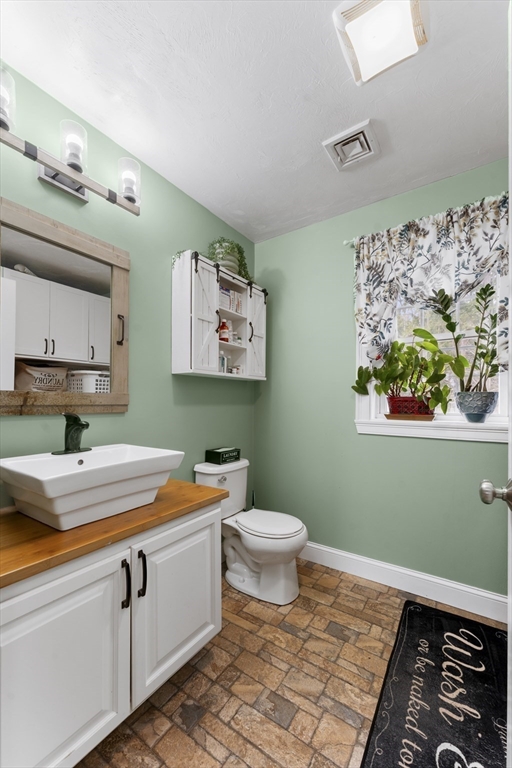 3076 County Street Dighton, MA 02715 - Photo 18 of 42