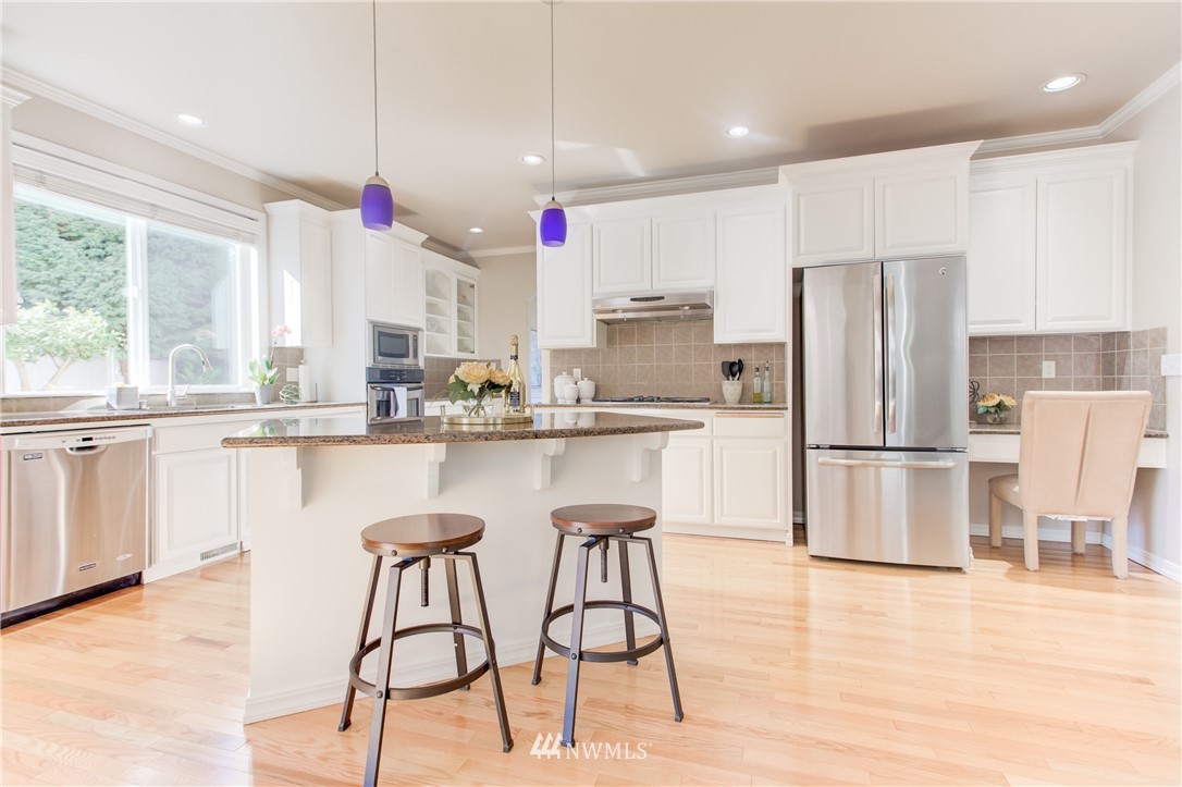 21318 36th Drive Southeast Bothell, WA 98021 - Photo 14 of 33
