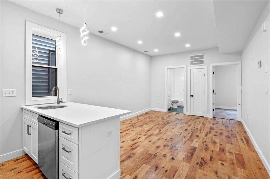 283 Chelsea Street, Unit 2 Boston, MA 02128 - Photo 2 of 18