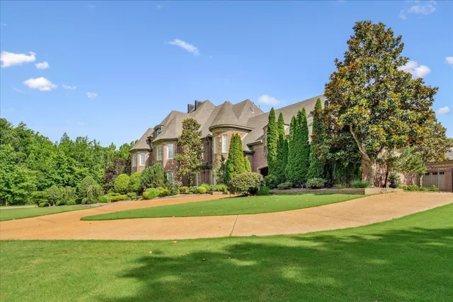 $2,499,999 | 269 North Monterey Farms Cove, Collierville, TN 38017