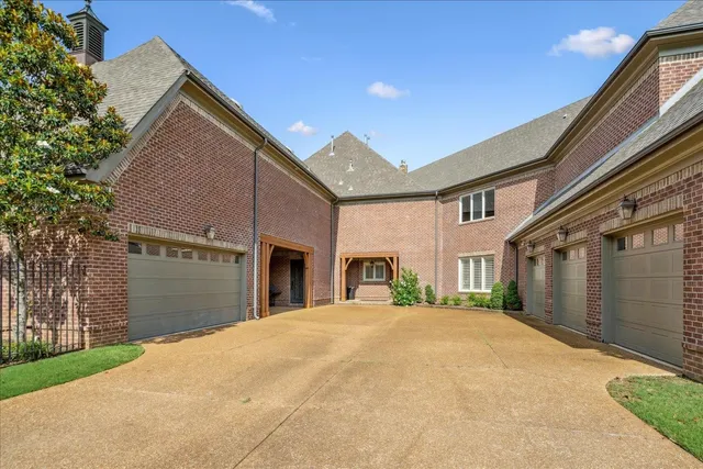 $2,499,999 | 269 North Monterey Farms Cove, Collierville, TN 38017