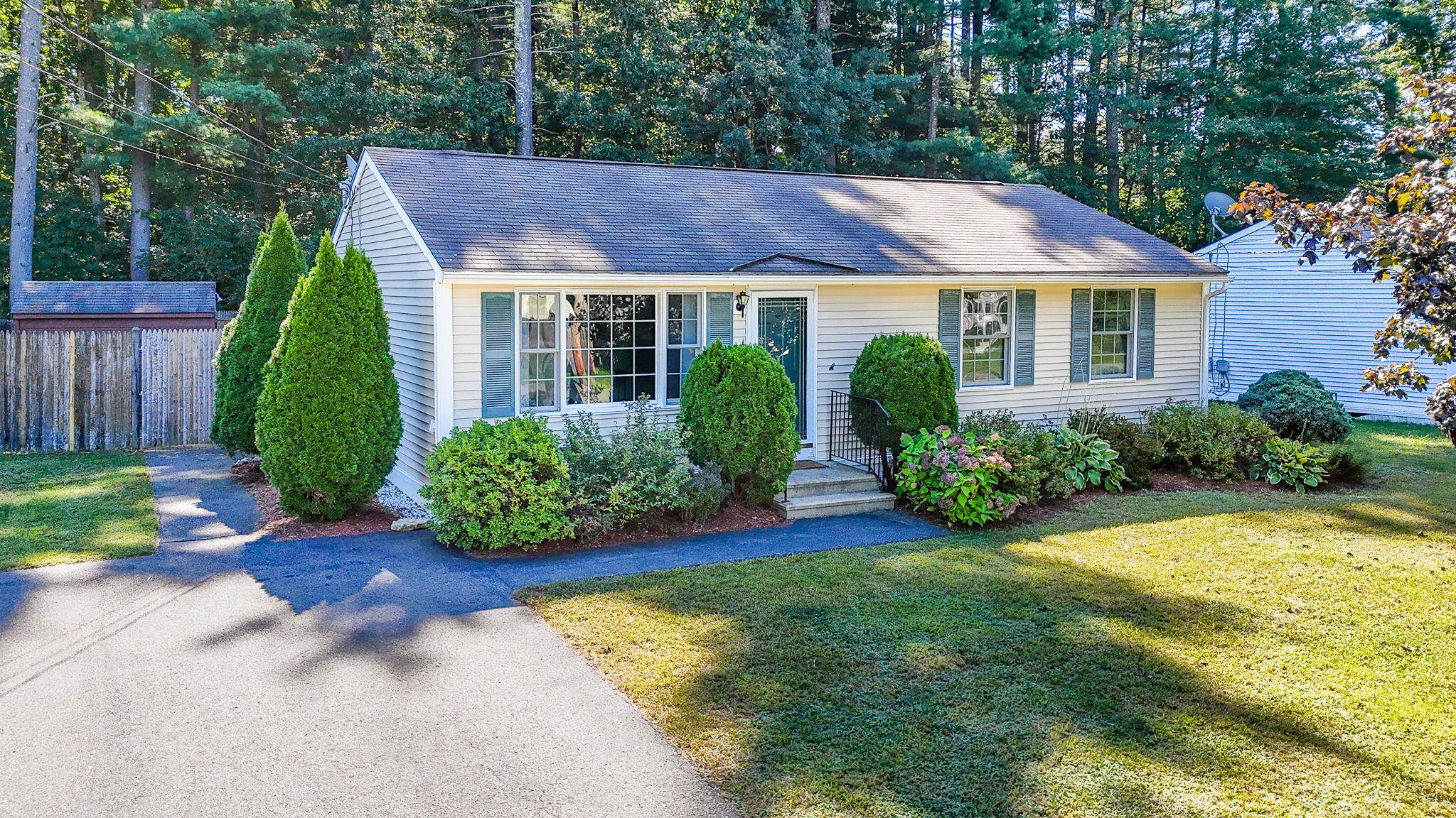 17 Baltimore Road Nashua, NH 03062 - Photo 1 of 34