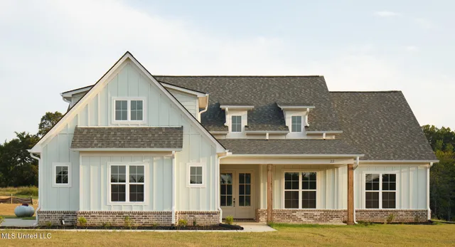 $459,000 | 22 Chapel Hl Drive, Holly Springs, MS 38635