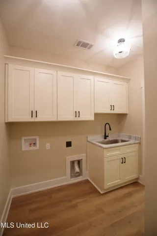 $459,000 | 22 Chapel Hl Drive, Holly Springs, MS 38635