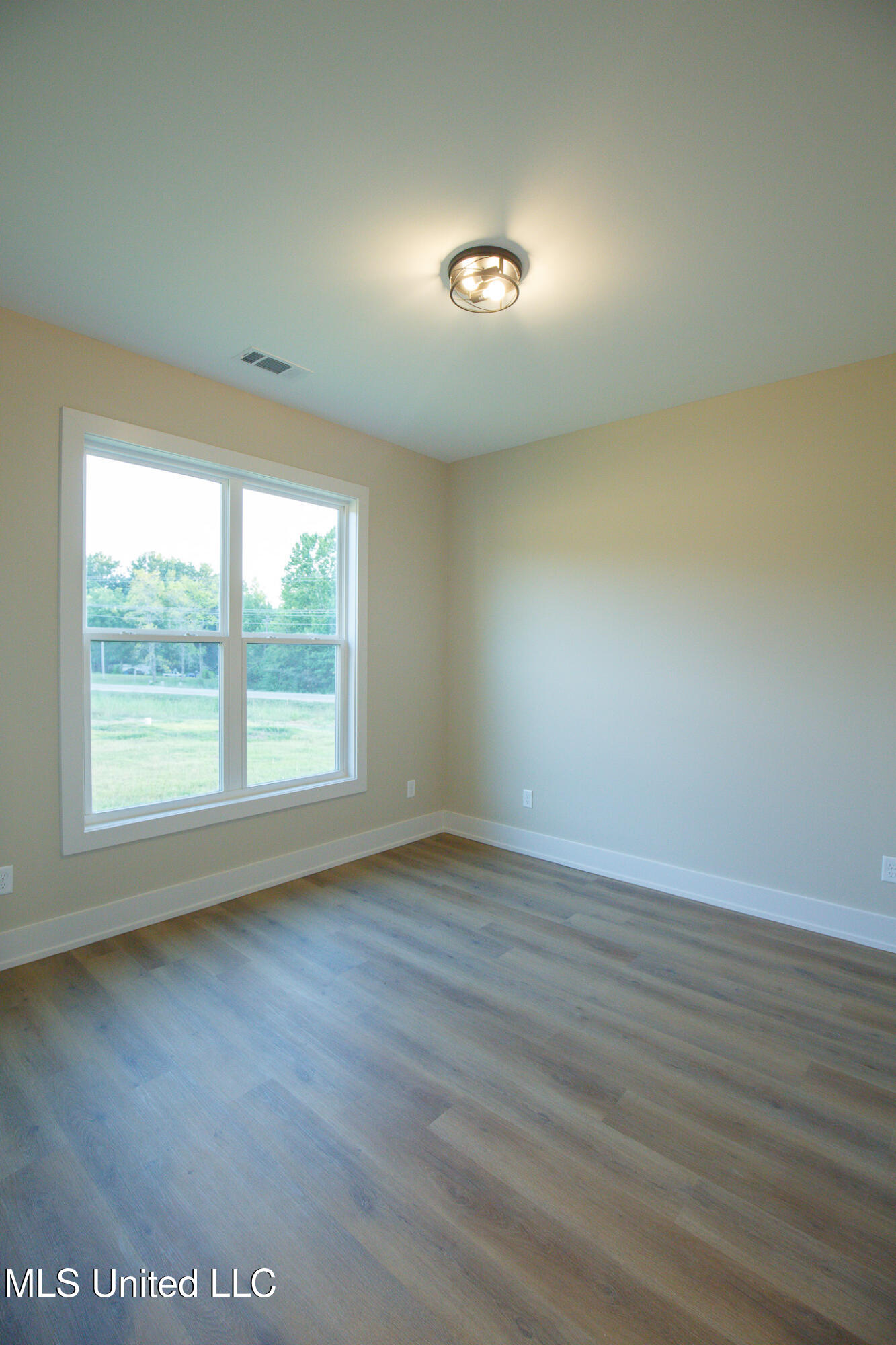 22 Chapel Hl Drive Holly Springs, MS 38635 - Photo 25 of 32 Bedroom 2