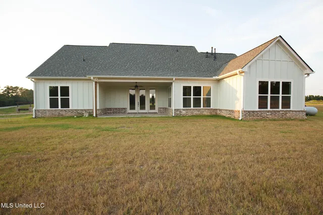 $459,000 | 22 Chapel Hl Drive, Holly Springs, MS 38635