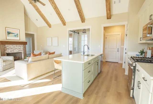 $459,000 | 22 Chapel Hl Drive, Holly Springs, MS 38635