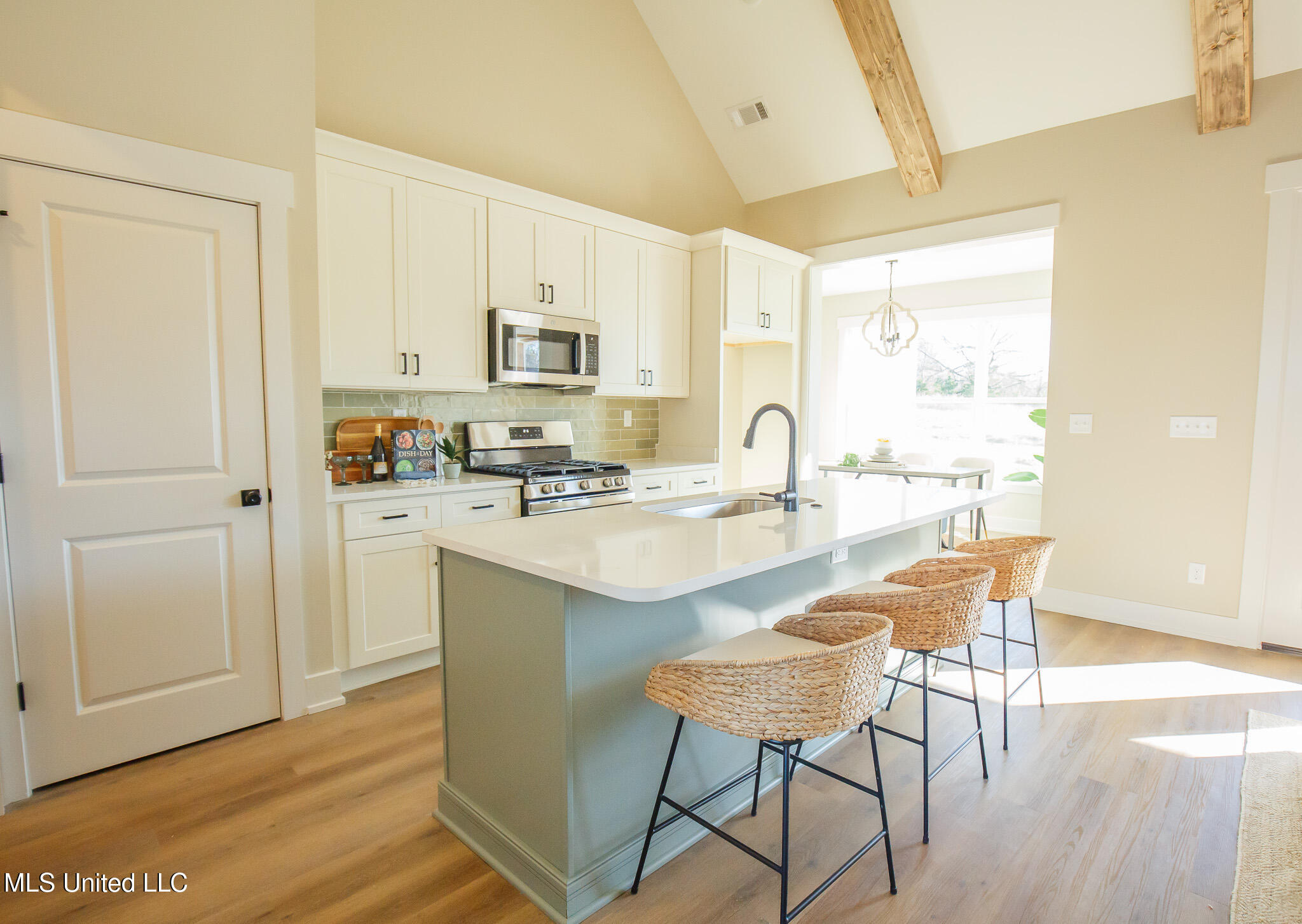 22 Chapel Hl Drive Holly Springs, MS 38635 - Photo 5 of 32 Kitchen
