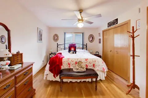 $419,000 | 10622 South 84th Avenue, Palos Hills, IL 60465