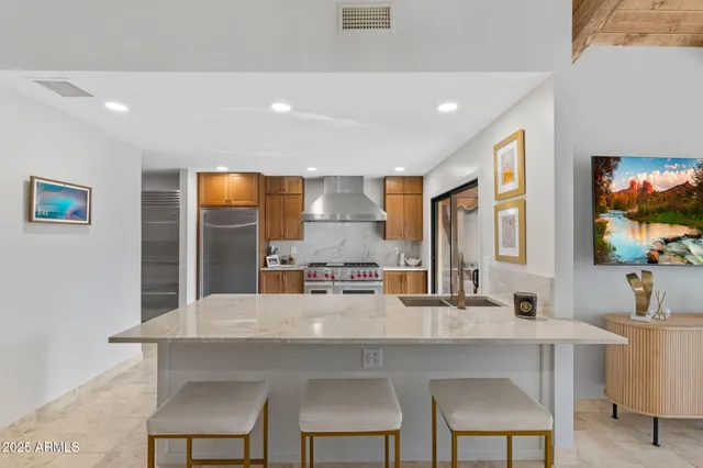 $1,170,000 | 6205 North 29th Place, Phoenix, AZ 85016