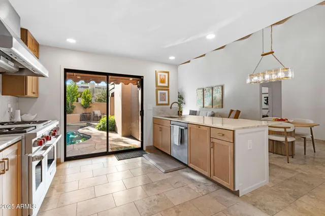 $1,170,000 | 6205 North 29th Place, Phoenix, AZ 85016