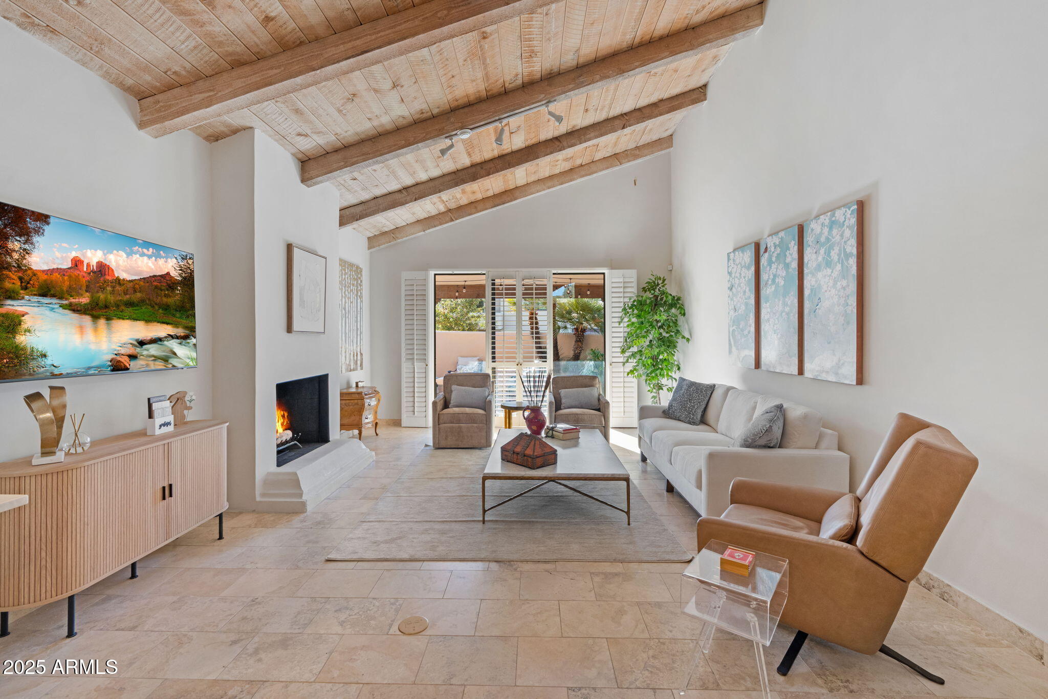 6205 North 29th Place Phoenix, AZ 85016 - Photo 8 of 40 8-web-or-mls-6205-n-29th-pl