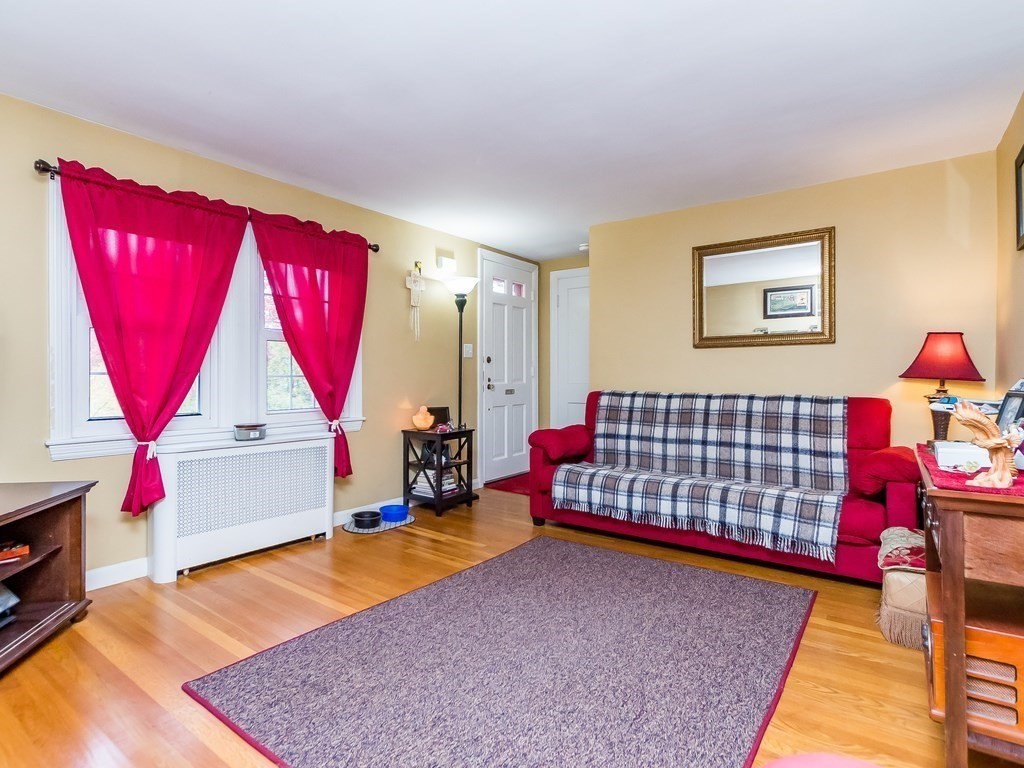3 Arbor Road Chelmsford, MA 01863 - Photo 9 of 37 Gallery Image 9