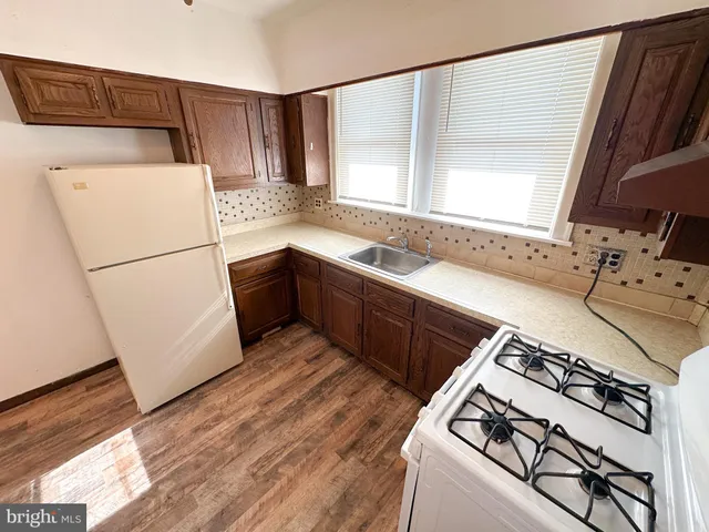 $1,050 | 148 West Spencer Street, Unit 1, Philadelphia, PA 19120