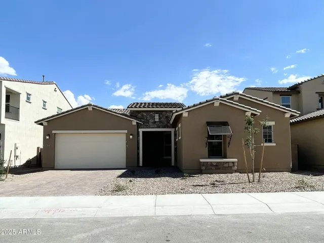 $685,000 | 8723 West Vista Avenue, Glendale, AZ 85305